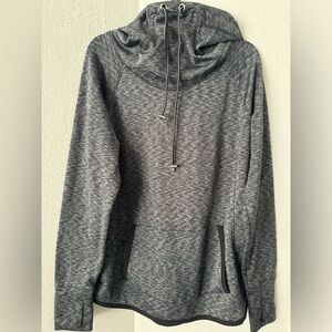 Athleta Gray Long Sleeve Hooded Kangaroo Pocket Pullover Sweatshirt M